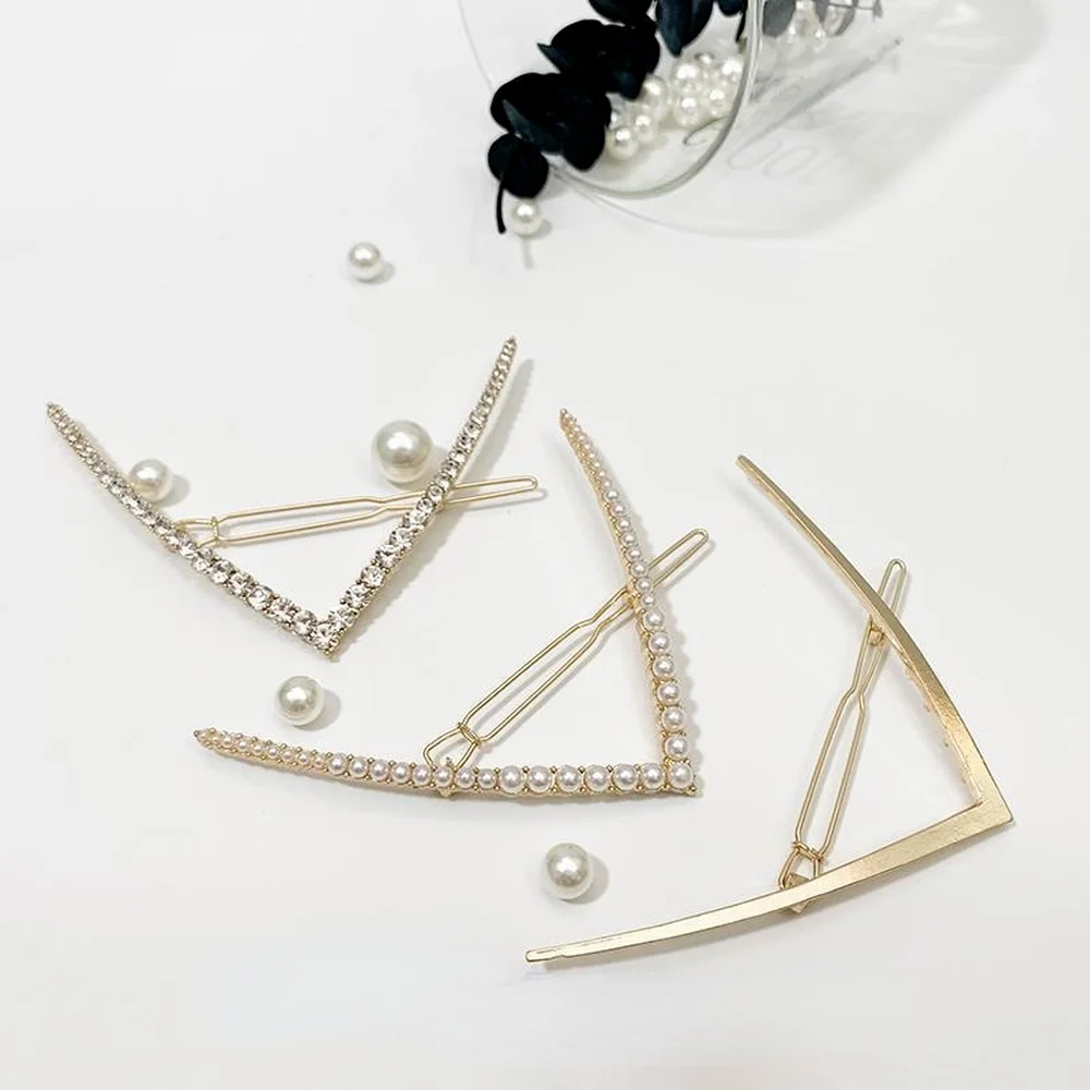 Metal V-shaped Hair Clip Elegant Rhinestone Pearl Barrette for Women Girls Bangs Clip Sweet Hairpins Barrettes Hair Accessories
Metal V-shaped Hair Clip Elegant Rhinestone Pearl Barrette for Women Girls Bangs Clip Sweet Hairpins Barrettes Hair Accessories