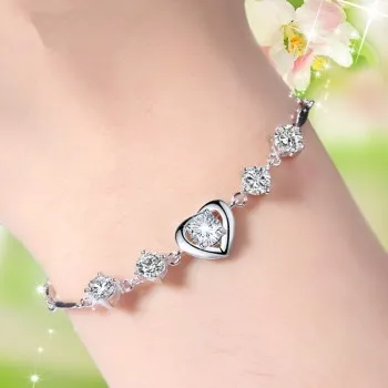 Love Shaped Bracelet Women's Korea Version Hand Jewelry Women's Diamond Bracelet Wholesale H149
Love Shaped Bracelet Women's Korea Version Hand Jewelry Women's Diamond Bracelet Wholesale H149