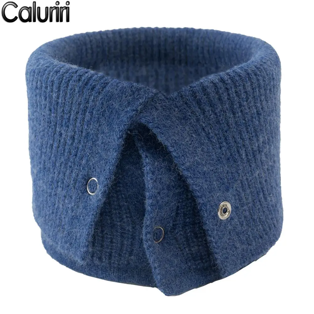 2020 Autumn Winter Japan Popular Women Men Casual Fashion New Solid Buttons Wool Warm Knitted Collar Ring Scarf For Unisex
2020 Autumn Winter Japan Popular Women Men Casual Fashion New Solid Buttons Wool Warm Knitted Collar Ring Scarf For Unisex