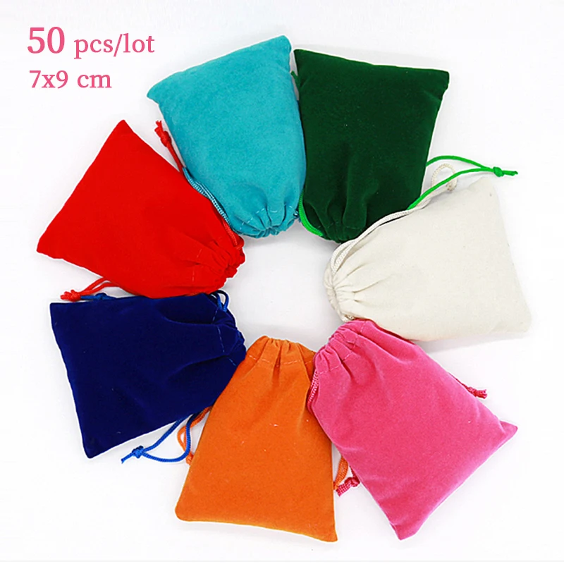 50 Pcs/Lot Velvet Bag Jewelry Packag Bag White Black 9x12 CM Gift Drawstring Wedding Candy Bag Can Custom Logo
50 Pcs/Lot Velvet Bag Jewelry Packag Bag White Black 9x12 CM Gift Drawstring Wedding Candy Bag Can Custom Logo