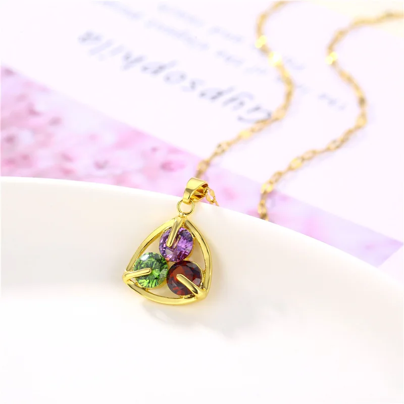 Clover Necklace Jewelry Simple Flower Pendant Trendy Lady Clavicle Chain Inlaid Zircon Necklace Necklaces for Women
Clover Necklace Jewelry Simple Flower Pendant Trendy Lady Clavicle Chain Inlaid Zircon Necklace Necklaces for Women