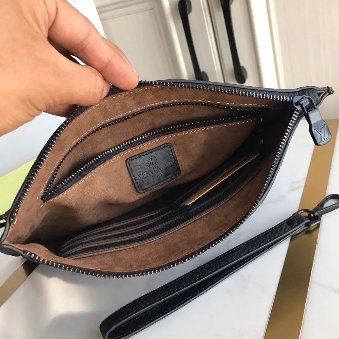 2021 Spring New Business Blutch Bag Casual Leather Briefcase Large-capacity stitching All-mathing Envelope Men's bag
2021 Spring New Business Blutch Bag Casual Leather Briefcase Large-capacity stitching All-mathing Envelope Men's bag