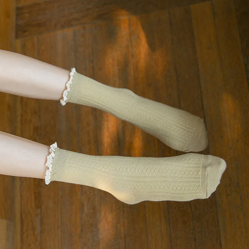 1 Pair Japanese Harajuku Women Socks Autumn New Fashion Lace Socks Cotton Solid Color Cute Women Vintage Lady Long Socks
1 Pair Japanese Harajuku Women Socks Autumn New Fashion Lace Socks Cotton Solid Color Cute Women Vintage Lady Long Socks
