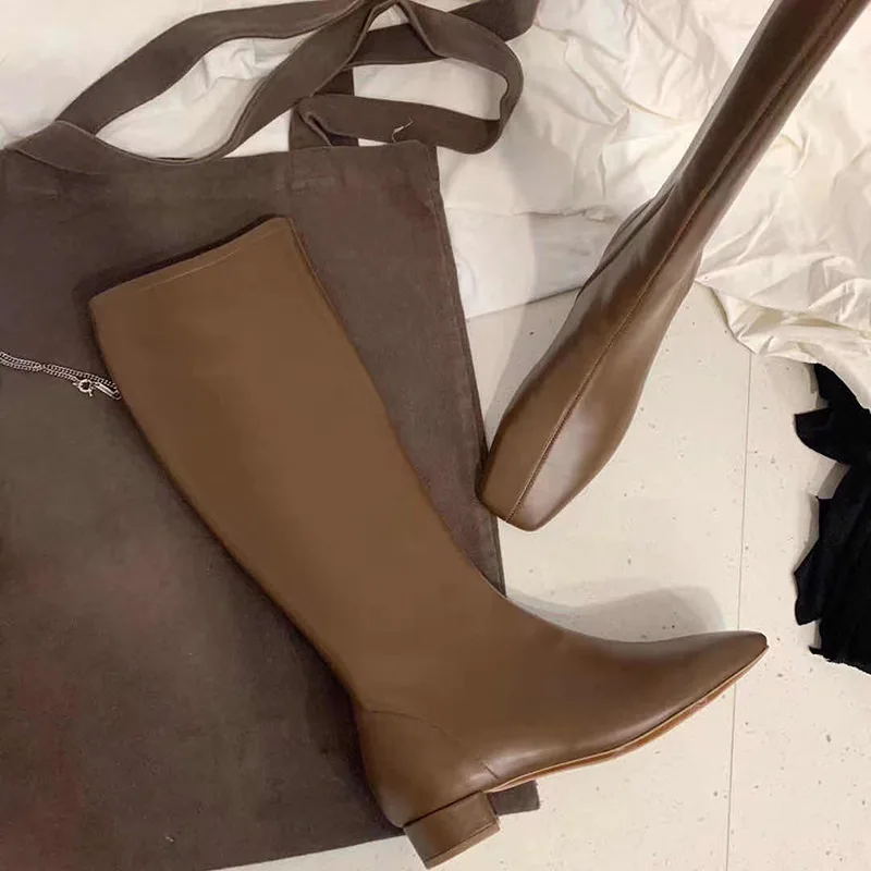 The New Spring and Autumn Winter 2021 Square Thick With Knight Zipper Leather Boots Ladies
The New Spring and Autumn Winter 2021 Square Thick With Knight Zipper Leather Boots Ladies