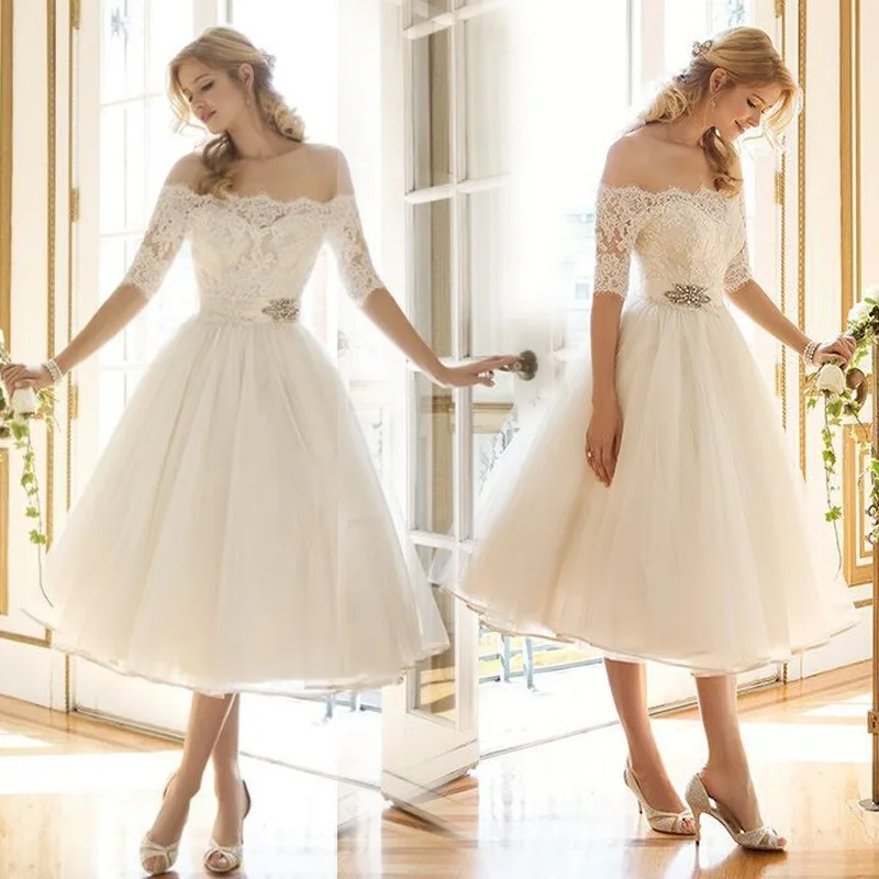 Lace Wedding Dress Soft Satin Appliques Boat Neck Mid-Calf White Wedding Gown with Sleeves Short Wedding Dress Vestido De Novia
Lace Wedding Dress Soft Satin Appliques Boat Neck Mid-Calf White Wedding Gown with Sleeves Short Wedding Dress Vestido De Novia