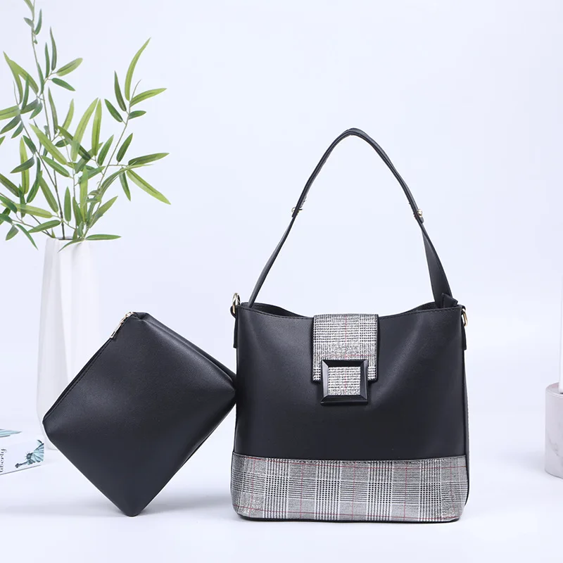 BB2New creative fashion Pu women's handbag large capacity elegant handbag
BB2New creative fashion Pu women's handbag large capacity elegant handbag