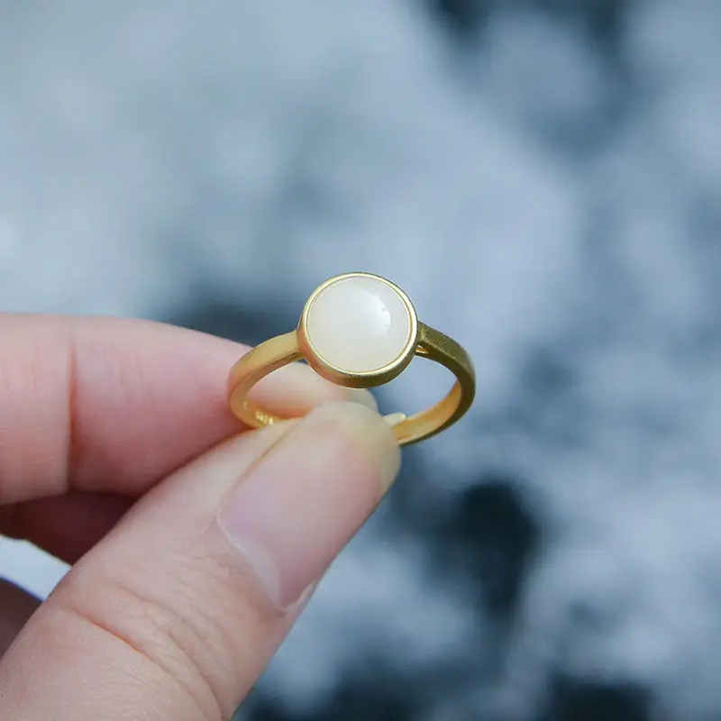 S925 Sterling Silver Inlaid Hetian Jade White Jade Ring Simple Personality Geometric Temperament Women's Opening Ring Ornament
S925 Sterling Silver Inlaid Hetian Jade White Jade Ring Simple Personality Geometric Temperament Women's Opening Ring Ornament