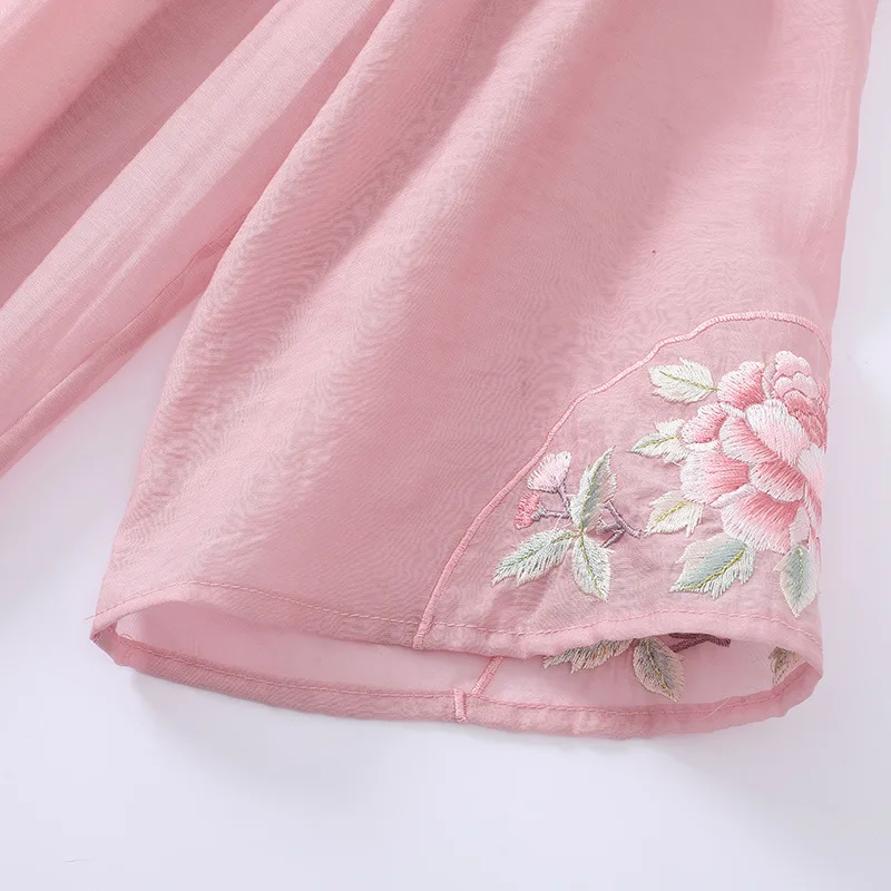 Brand Top Quality Chinese Qipao Dress 2021 Spring Summer Clothing Women Luxurious Embroidery Elegant White Pink Dress Vintage
Brand Top Quality Chinese Qipao Dress 2021 Spring Summer Clothing Women Luxurious Embroidery Elegant White Pink Dress Vintage