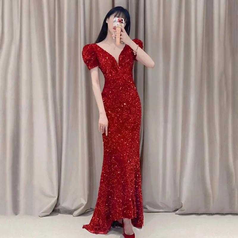 Sexy Backless Cheongsam Bling Sequins Mermaid Qipao Maxi Bride Wedding Party Dress Gown Burgundy Lady Bowknot Exquisite Vestidos
Sexy Backless Cheongsam Bling Sequins Mermaid Qipao Maxi Bride Wedding Party Dress Gown Burgundy Lady Bowknot Exquisite Vestidos