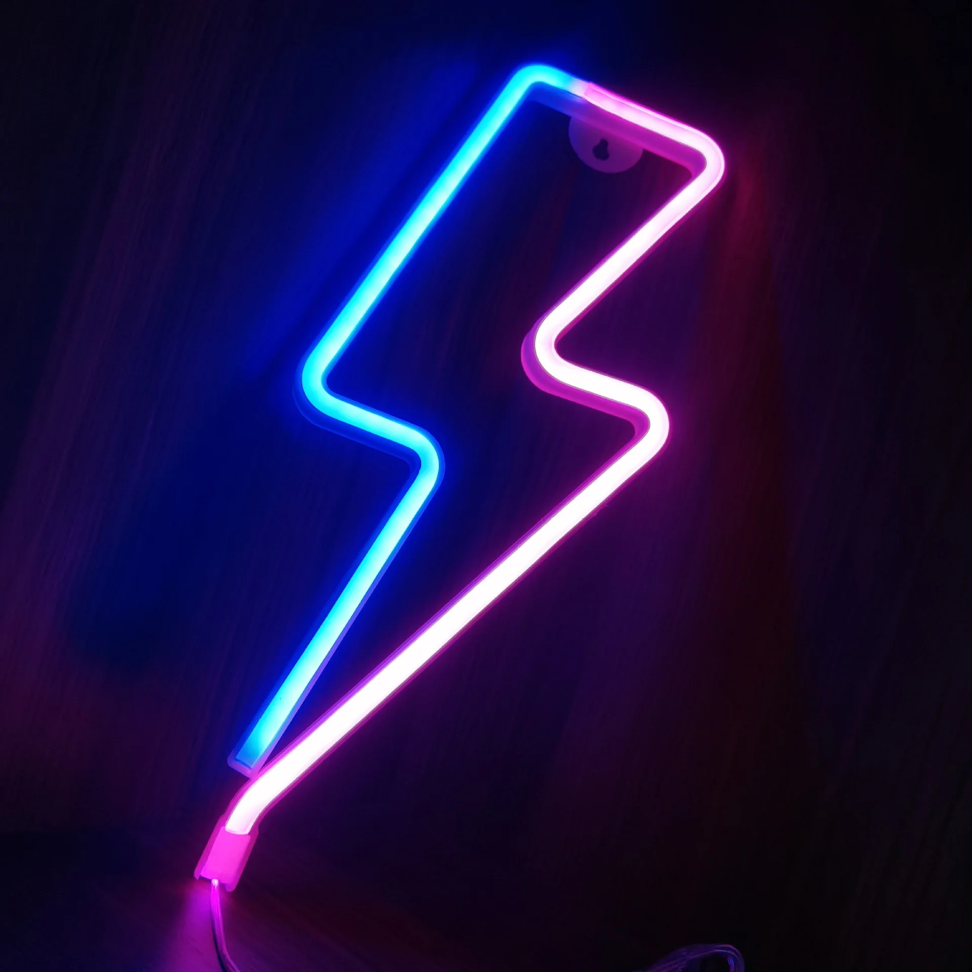 LED Home Neon Lightning Shaped Sign Neon Fulmination Light USB Decorative Light Wall Decor for Kids Baby Room Wedding Party
LED Home Neon Lightning Shaped Sign Neon Fulmination Light USB Decorative Light Wall Decor for Kids Baby Room Wedding Party