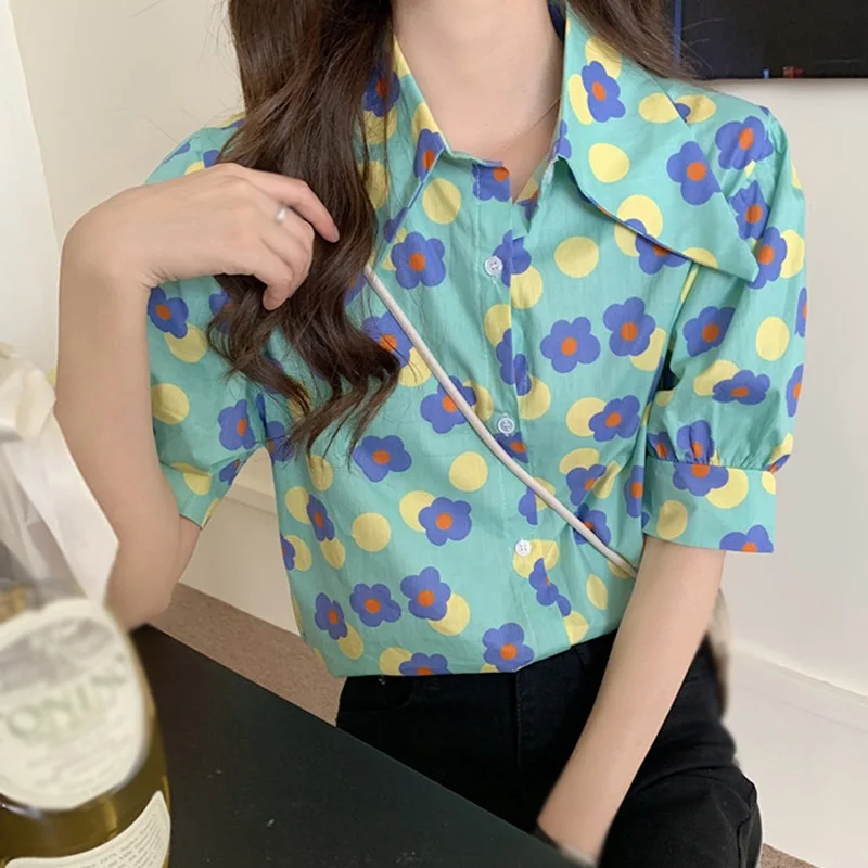 Womens Floral Turn-down Collar Shirts Summer Casual Loose Puff Short Sleeve Chiffon Tops
Womens Floral Turn-down Collar Shirts Summer Casual Loose Puff Short Sleeve Chiffon Tops