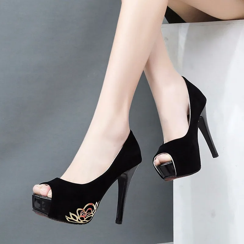 2021 Spring and Summer New Embroidered Frosted Suede Korean Style Fish Mouth Stiletto Heels Set Foot Fashion Sandals
2021 Spring and Summer New Embroidered Frosted Suede Korean Style Fish Mouth Stiletto Heels Set Foot Fashion Sandals
