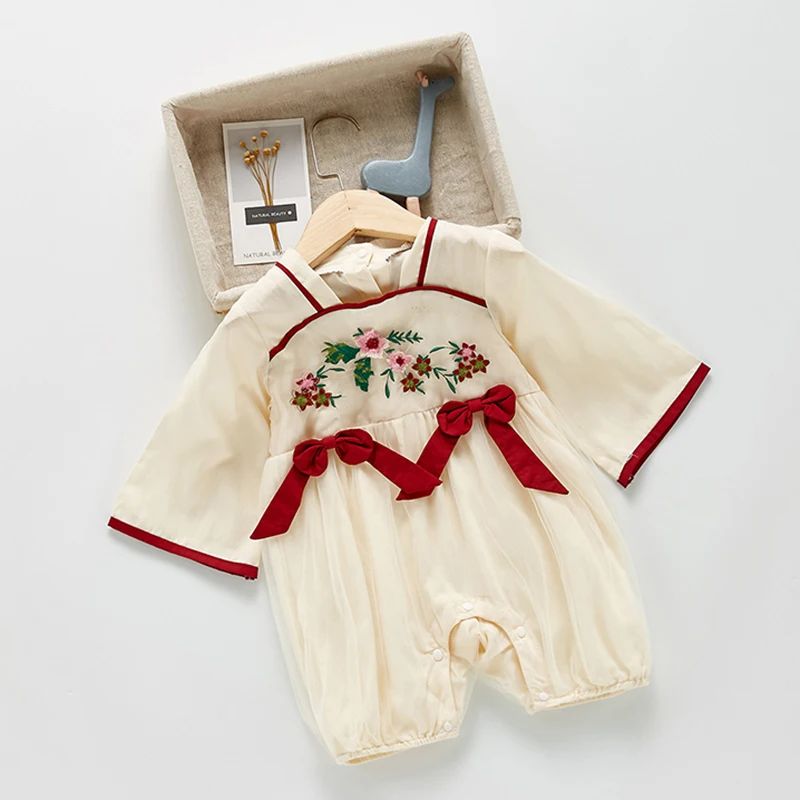 Chinese Style Newborn Baby Girl Romper Jumpsuit Embroidery Flower Long Sleeves Bodysuit Infant Baby Romper Costume
Chinese Style Newborn Baby Girl Romper Jumpsuit Embroidery Flower Long Sleeves Bodysuit Infant Baby Romper Costume