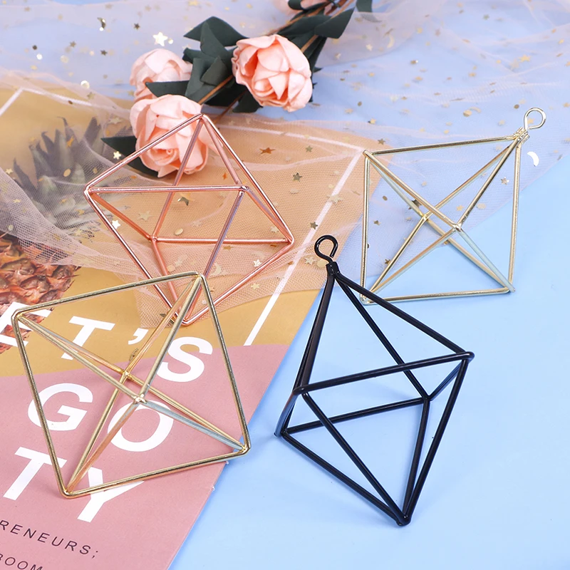 New Hanging Planters Geometric Swing Wrought Iron Tillandsia Air Plants Holder Triangular Shaped Metal Rack
New Hanging Planters Geometric Swing Wrought Iron Tillandsia Air Plants Holder Triangular Shaped Metal Rack