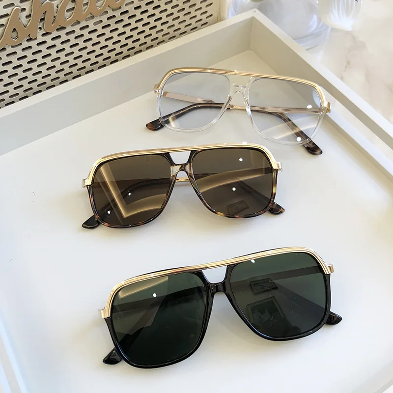 Retro Double Beam Black Square Oversized Sunglasses Fashion Gradient Glasses Popular Hollow Leopard Blue Sunglasses Men's Color
Retro Double Beam Black Square Oversized Sunglasses Fashion Gradient Glasses Popular Hollow Leopard Blue Sunglasses Men's Color