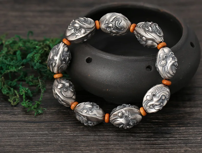 Handcrafted 999 Silver colour Buddhist Eighteen Arhats Beads Bracelet Tibetan Rohan Beads Bracelet Lucky Beasts Beaded Man
Handcrafted 999 Silver colour Buddhist Eighteen Arhats Beads Bracelet Tibetan Rohan Beads Bracelet Lucky Beasts Beaded Man