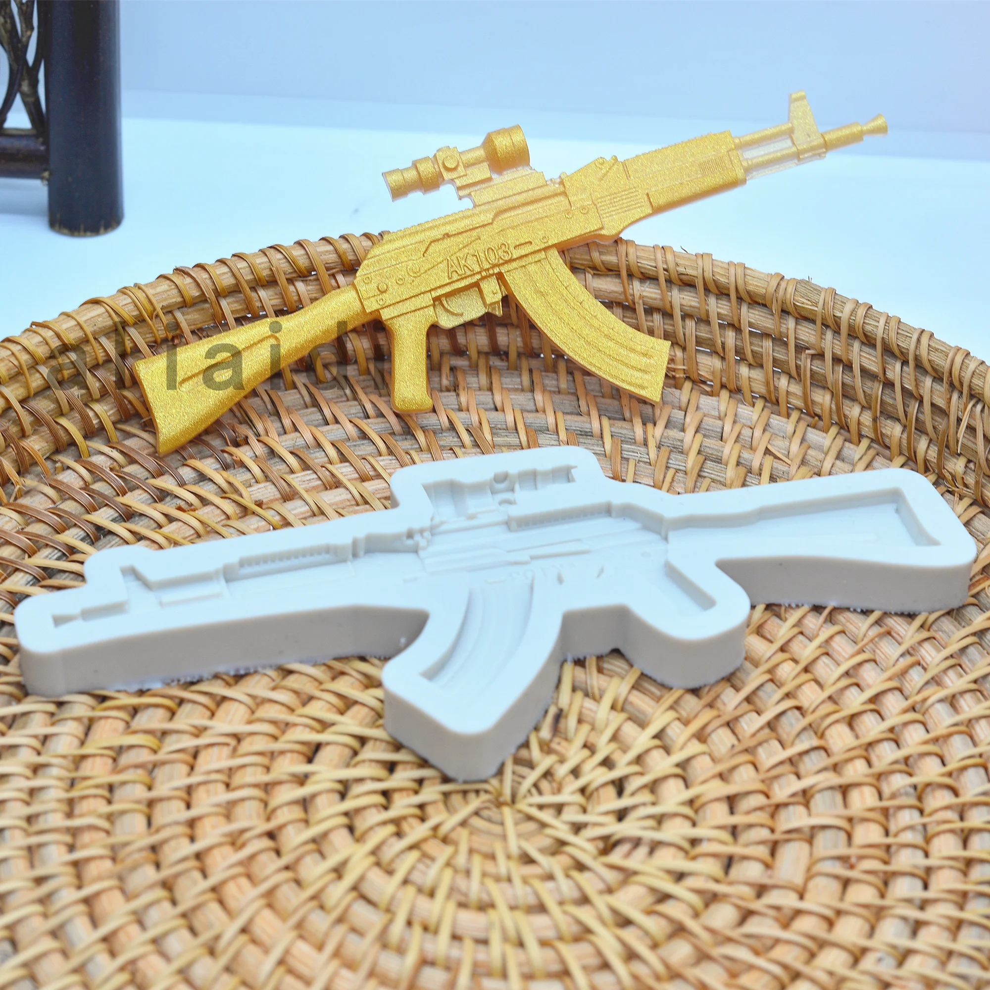 AK47 Gun Shape Silicone Mold Kitchen Resin Baking Tools DIY Cake Pastry Fondant Moulds Chocolate Lace Decoration Tools AD258
AK47 Gun Shape Silicone Mold Kitchen Resin Baking Tools DIY Cake Pastry Fondant Moulds Chocolate Lace Decoration Tools AD258
