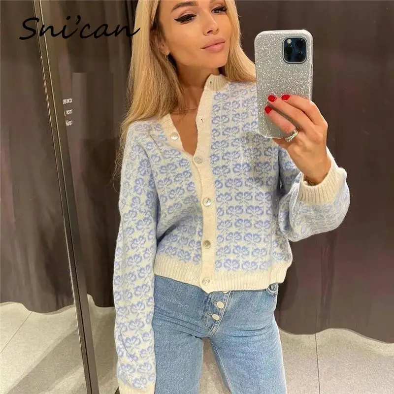 Za Blue Floral Knitted Sweater Fashion Loose Oversize Cardigan Gilet Femme Manche Longue Women Chic Tops 2021 Chandails Mujer
Za Blue Floral Knitted Sweater Fashion Loose Oversize Cardigan Gilet Femme Manche Longue Women Chic Tops 2021 Chandails Mujer