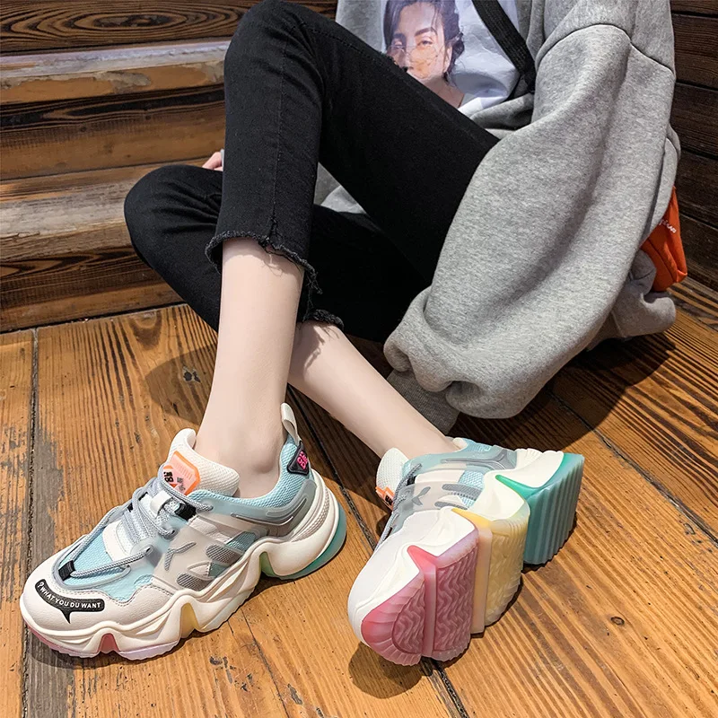 Женские кроссовки на массивной платформе, Вулканизированная подошва, на шнуровке, повседневная обувь, подходящие цвета
Женские кроссовки на массивной платформе, Вулканизированная подошва, на шнуровке, повседневная обувь, подходящие цвета