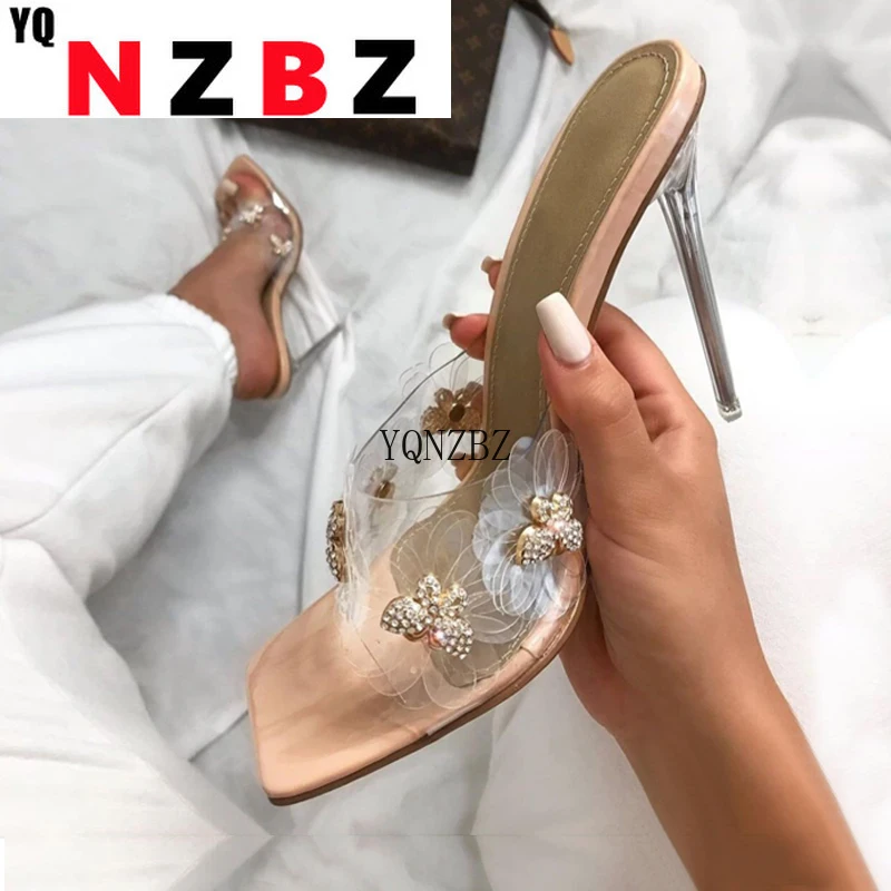 YQNZBZ Elegant Women Wedding Dress Shoes Fashion PVC Transparent Flowers Butterfly-knot Design Crystal Perspex Heels Slippers
YQNZBZ Elegant Women Wedding Dress Shoes Fashion PVC Transparent Flowers Butterfly-knot Design Crystal Perspex Heels Slippers