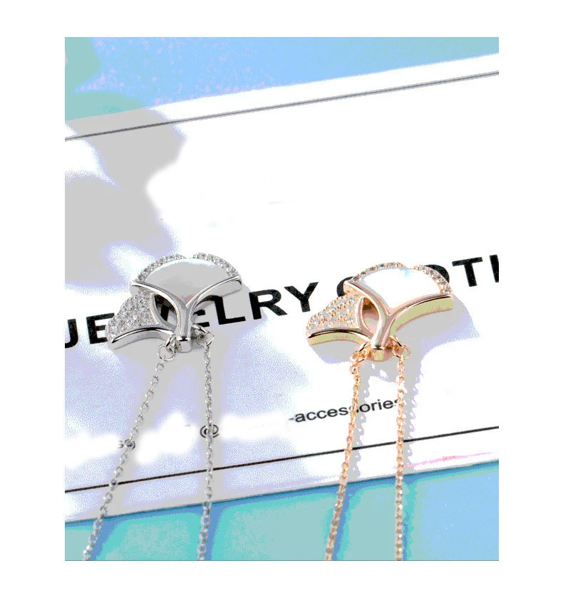 Luxurious High Quality Real S925 Shell Fan Shaped Nobility Fashion Jewelry Necklace Pendant Neckclavicle Chain Necklace Jewel
Luxurious High Quality Real S925 Shell Fan Shaped Nobility Fashion Jewelry Necklace Pendant Neckclavicle Chain Necklace Jewel