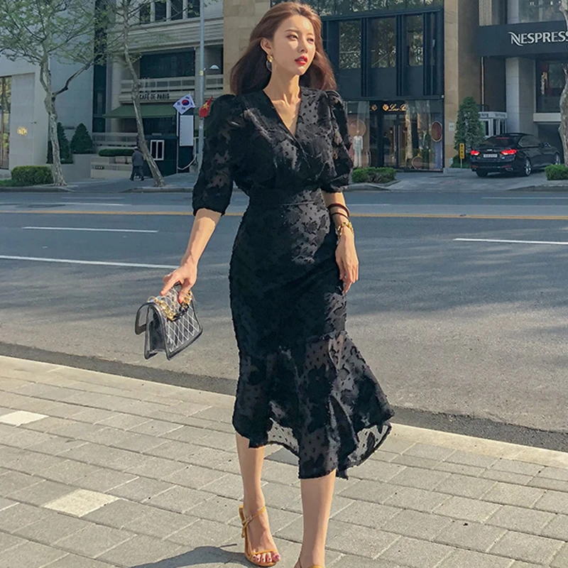 Women Black Ruffles Lace Maxi Long Dress V Neck Three Quarter Sleeve Hollow Out Summer Fishtail Noble Club Party Dress TA920
Women Black Ruffles Lace Maxi Long Dress V Neck Three Quarter Sleeve Hollow Out Summer Fishtail Noble Club Party Dress TA920