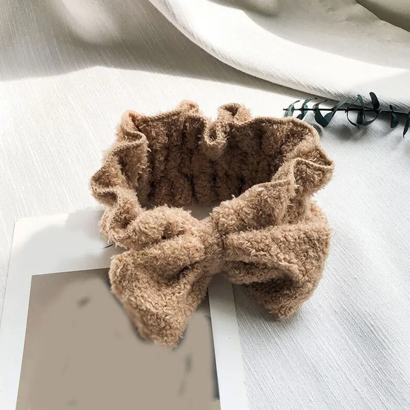 Coral Velvet Elastic Hair Bands Bow Comfortable Wash Face scrunchies Headband Ruffle Wide Brimmed Solid Color Hair Accessories
Coral Velvet Elastic Hair Bands Bow Comfortable Wash Face scrunchies Headband Ruffle Wide Brimmed Solid Color Hair Accessories