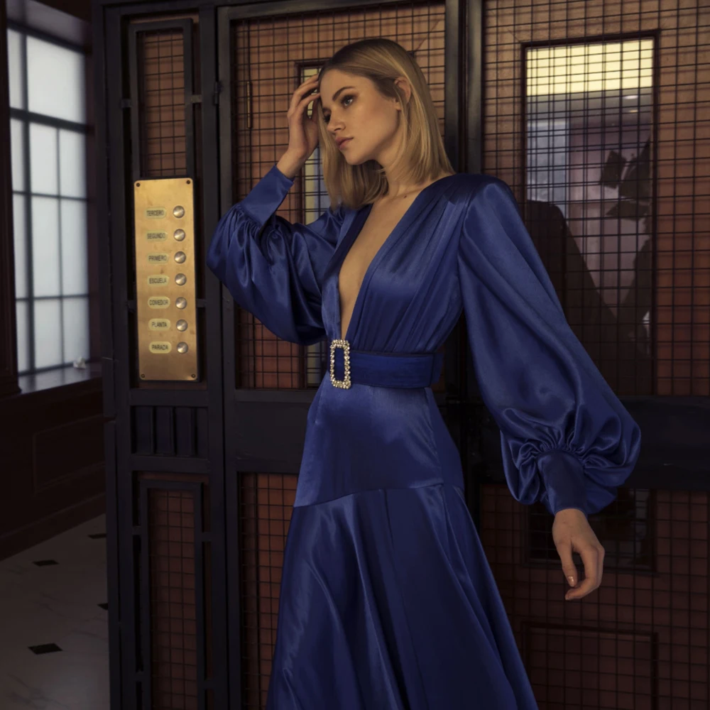 New Arrivals Spring Fashion Blue Sexy Deep V Neck Long Sleeve Belt A Line Evening Formal Side Slit High Street Party Dress
New Arrivals Spring Fashion Blue Sexy Deep V Neck Long Sleeve Belt A Line Evening Formal Side Slit High Street Party Dress