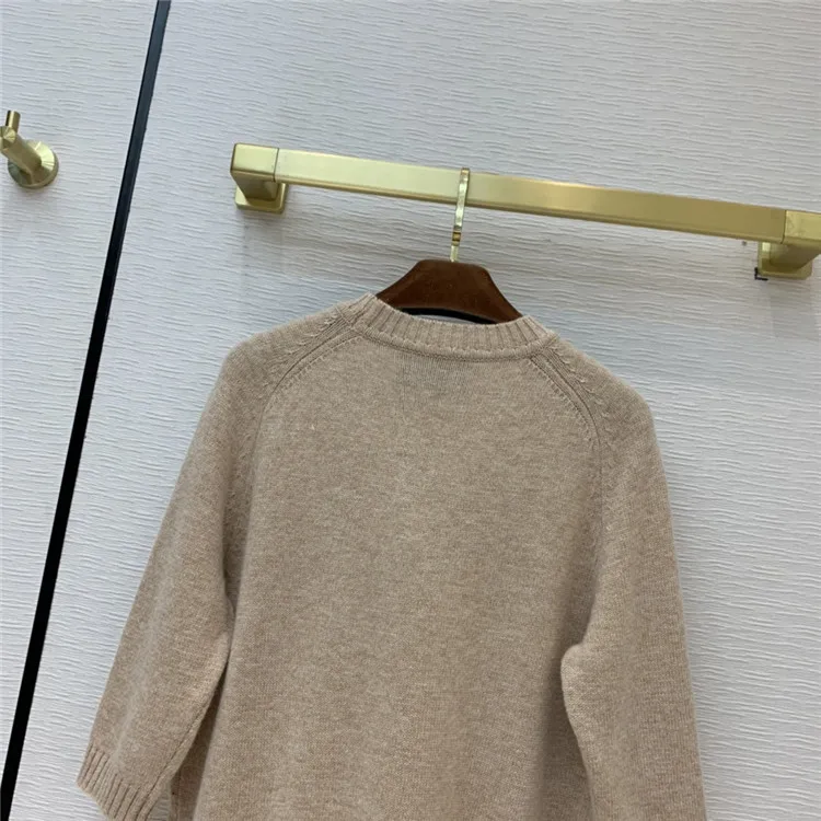 Luxury 90% Wool Sweater Pullovers for Women 2020 Early Autumn Simple High-end Three-quarter Sleeve Loose Wool Knit Top Sweaters
Luxury 90% Wool Sweater Pullovers for Women 2020 Early Autumn Simple High-end Three-quarter Sleeve Loose Wool Knit Top Sweaters