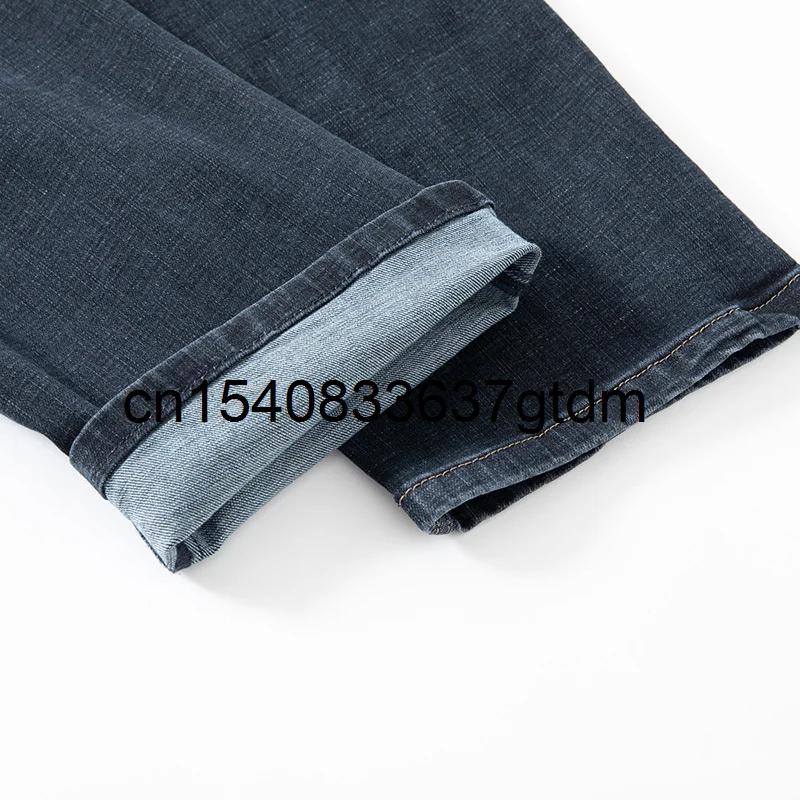 Autumn new men's fattening oversized jeans men's fat casual versatile straight jeans pants
Autumn new men's fattening oversized jeans men's fat casual versatile straight jeans pants