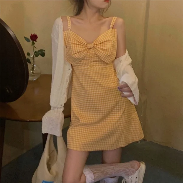 Женское винтажное платье с бантом желтое клетчатое узкой талией маленький