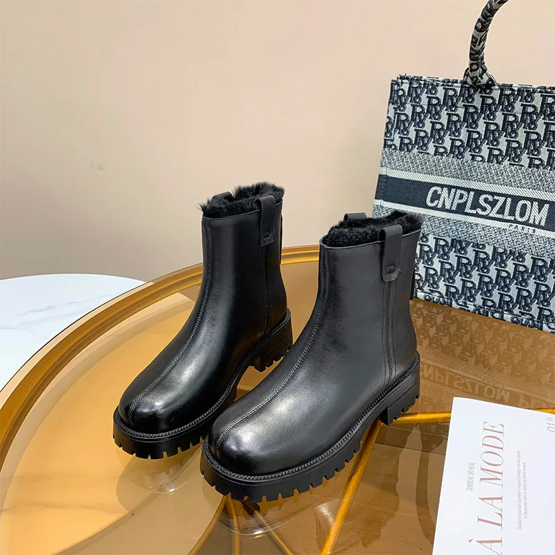 Теплые зимние женские Ботинки Martin из первого слоя кожи на толстой хлопковой подкладке 2021 модные зимние новые кожаные женские ботинки 
Теплые зимние женские Ботинки Martin из первого слоя кожи на толстой хлопковой подкладке 2021 модные зимние новые кожаные женские ботинки