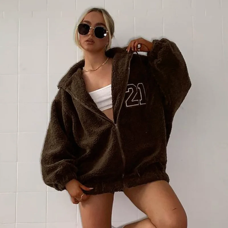 Women's Fashion 2021 Autumn New Digital Embroidery Zipper Loose Hooded Cardigan Plush Coat
Women's Fashion 2021 Autumn New Digital Embroidery Zipper Loose Hooded Cardigan Plush Coat