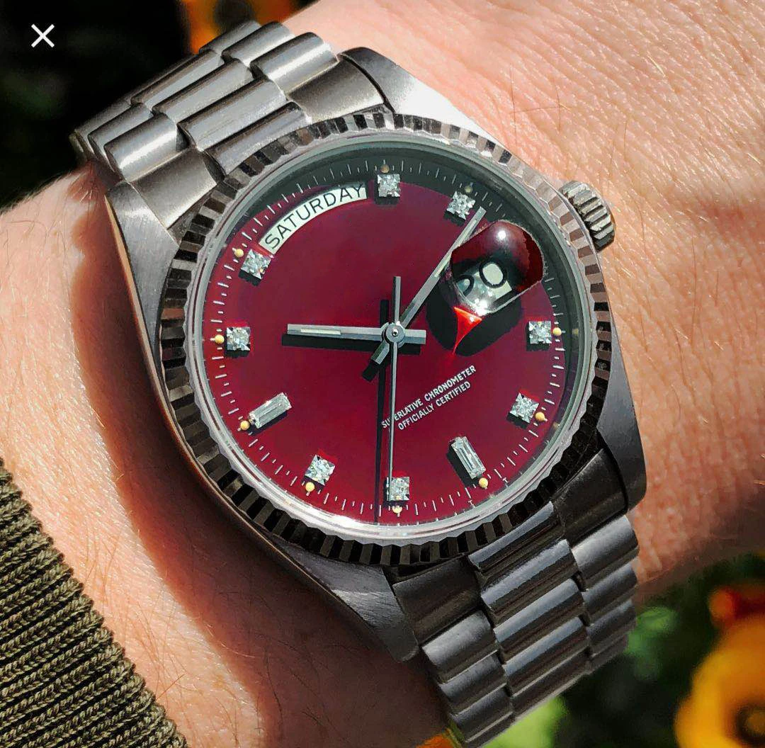 New Men Daydate Gold Silver Red Diamonds Dial Automatic Mechanical Stainless Steel Sapphire Crystal
New Men Daydate Gold Silver Red Diamonds Dial Automatic Mechanical Stainless Steel Sapphire Crystal
