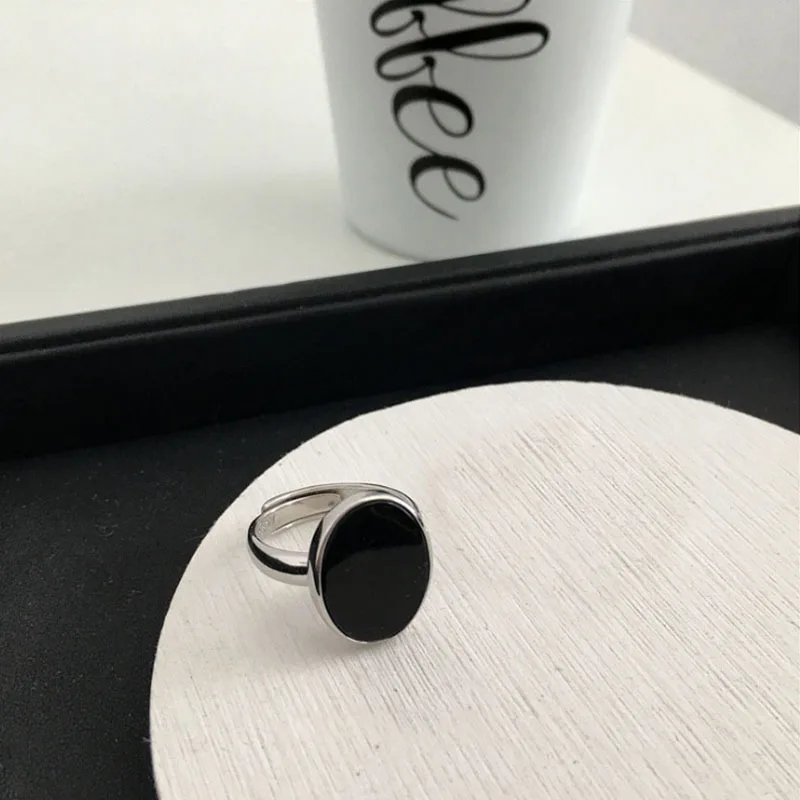 VENTFILLE 925 Sterling Silver Geometric Oval Black Zircon Double Circle Cross Ring Female Fashion Creative Party Couple
VENTFILLE 925 Sterling Silver Geometric Oval Black Zircon Double Circle Cross Ring Female Fashion Creative Party Couple