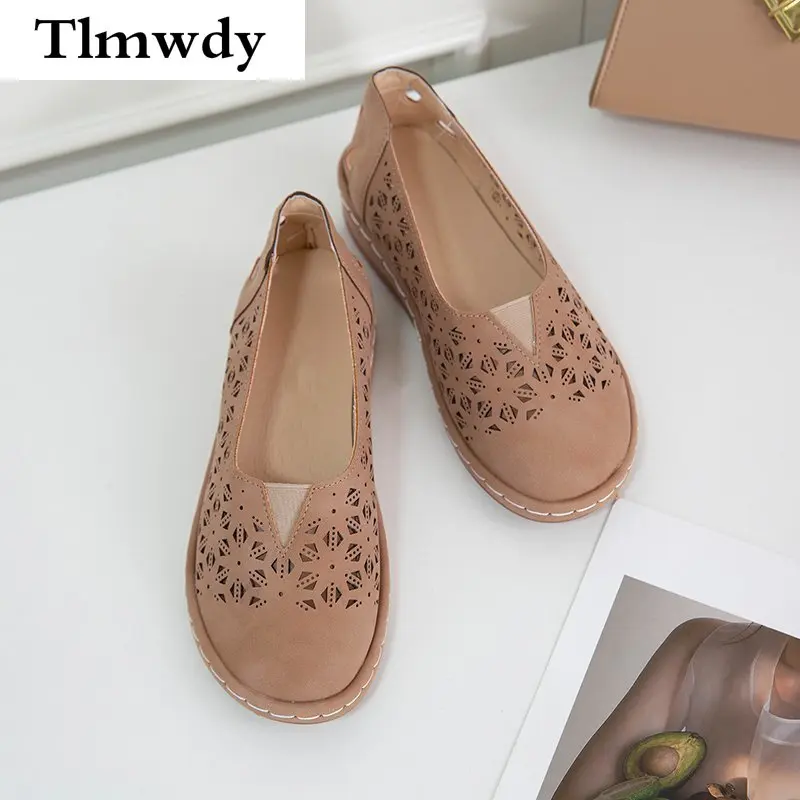 New Women's Leather Retro Sandals Women's Hollow Wedge Platform Shoes Large Size Women's Summer Non-slip Retro Deerskin Sandals
New Women's Leather Retro Sandals Women's Hollow Wedge Platform Shoes Large Size Women's Summer Non-slip Retro Deerskin Sandals