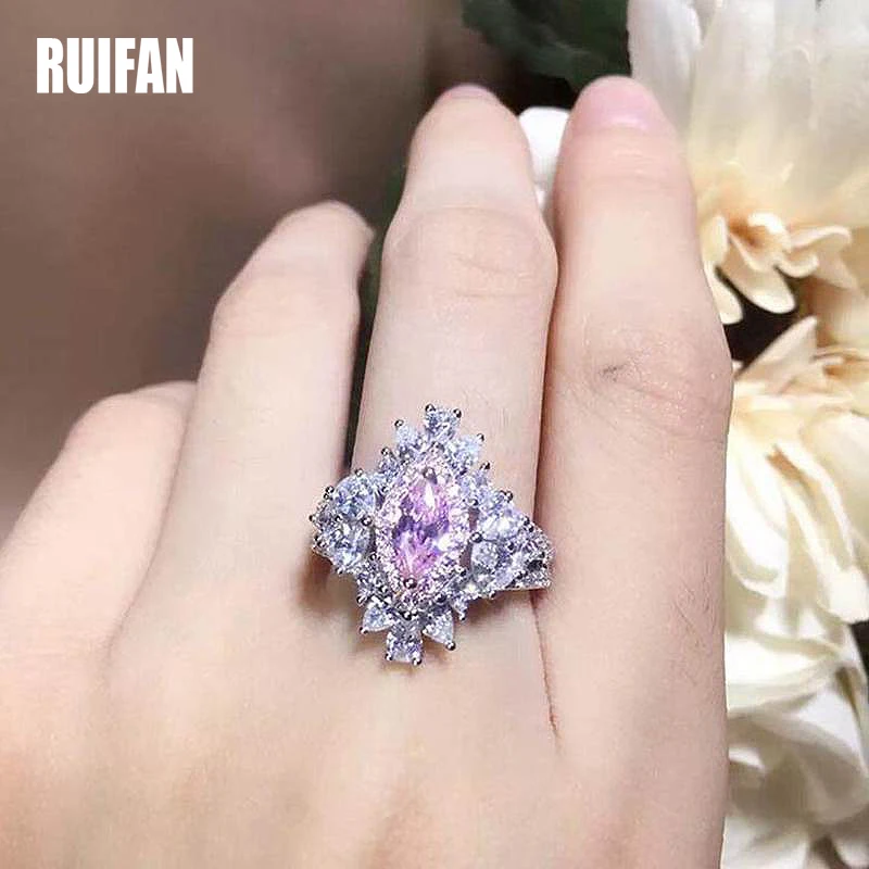 Роскошное Сверкающее большое розовое циркониевое кольцо Ruifan из стерлингового серебра 925 пробы обручальные кольца для женщин ювелирные изд...
Роскошное Сверкающее большое розовое циркониевое кольцо Ruifan из стерлингового серебра 925 пробы обручальные кольца для женщин ювелирные изд...