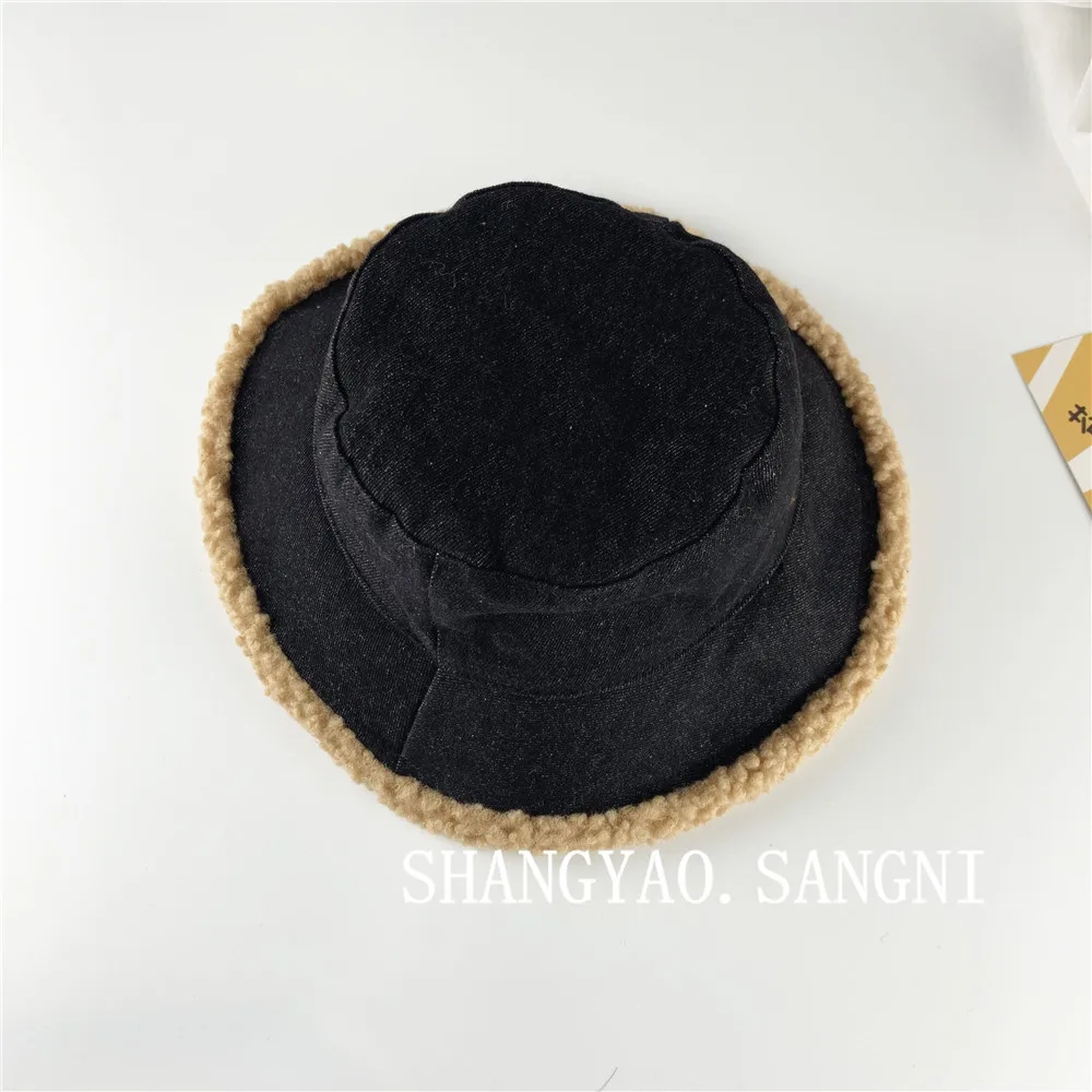 Winter Plus Velvet Denim Double-sided Fisherman Parent-Child Japanese Big Brim Warm Children Basin Student Tide Hat
Winter Plus Velvet Denim Double-sided Fisherman Parent-Child Japanese Big Brim Warm Children Basin Student Tide Hat