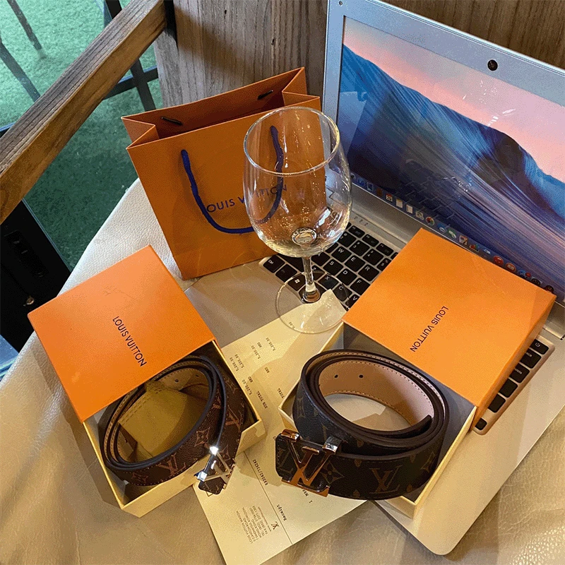 VIP603 new men's and women's belts with the same style of leather fashion gold buckle men's high-quality designer belts, couple
VIP603 new men's and women's belts with the same style of leather fashion gold buckle men's high-quality designer belts, couple