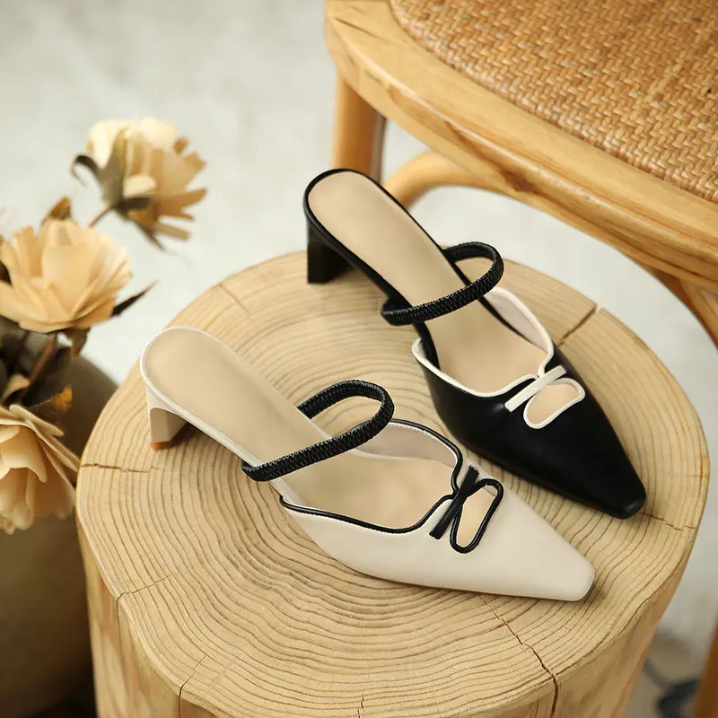 QUTAA 2021 Women Slides Summer Genuine Leather Elegant Concise Female Shoes Square Heel Slingback Basic Sandals Big Size 34-43 
QUTAA 2021 Women Slides Summer Genuine Leather Elegant Concise Female Shoes Square Heel Slingback Basic Sandals Big Size 34-43