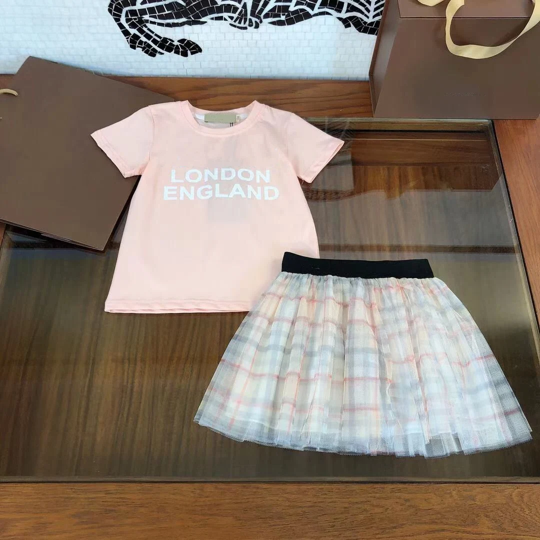 Designer Children's Clothing Kids Girls Sets Summer 2021 New Cute Letter Print T-shirt+Voile Skirt 2Pcs Cotton Baby Clothes Suit
Designer Children's Clothing Kids Girls Sets Summer 2021 New Cute Letter Print T-shirt+Voile Skirt 2Pcs Cotton Baby Clothes Suit