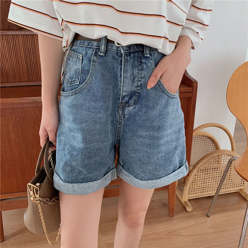 New fashion tight-fitting high-waist denim shorts plus size women's slim five-point denim shorts washed sexy female summer
New fashion tight-fitting high-waist denim shorts plus size women's slim five-point denim shorts washed sexy female summer
