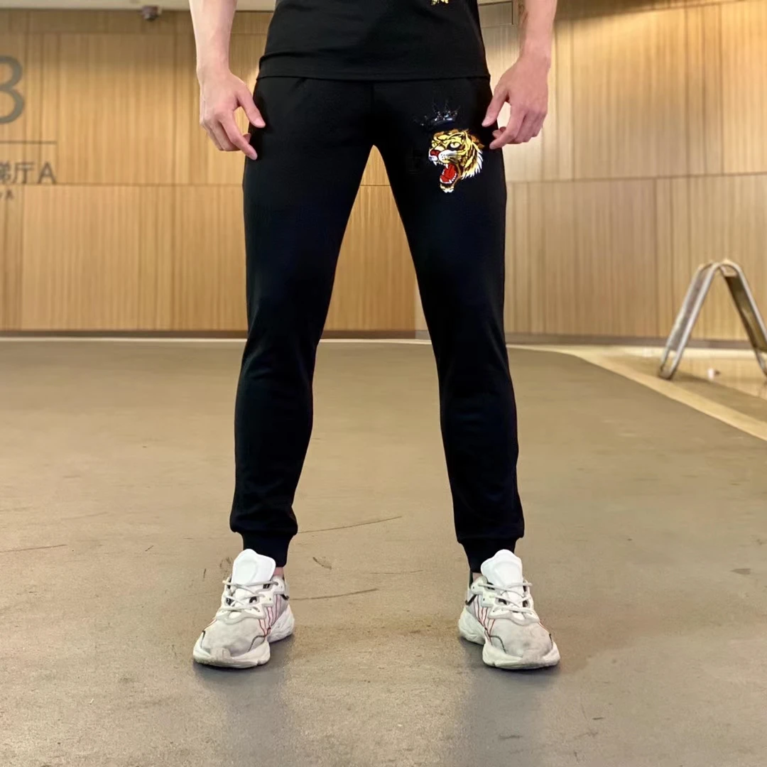 Summer New Brand Heavy Industry Embroidery Shirt + Casual Pants High Quality Men Tracksuit Designer Hot Sale Fashion 2-Piece Set 
Summer New Brand Heavy Industry Embroidery Shirt + Casual Pants High Quality Men Tracksuit Designer Hot Sale Fashion 2-Piece Set