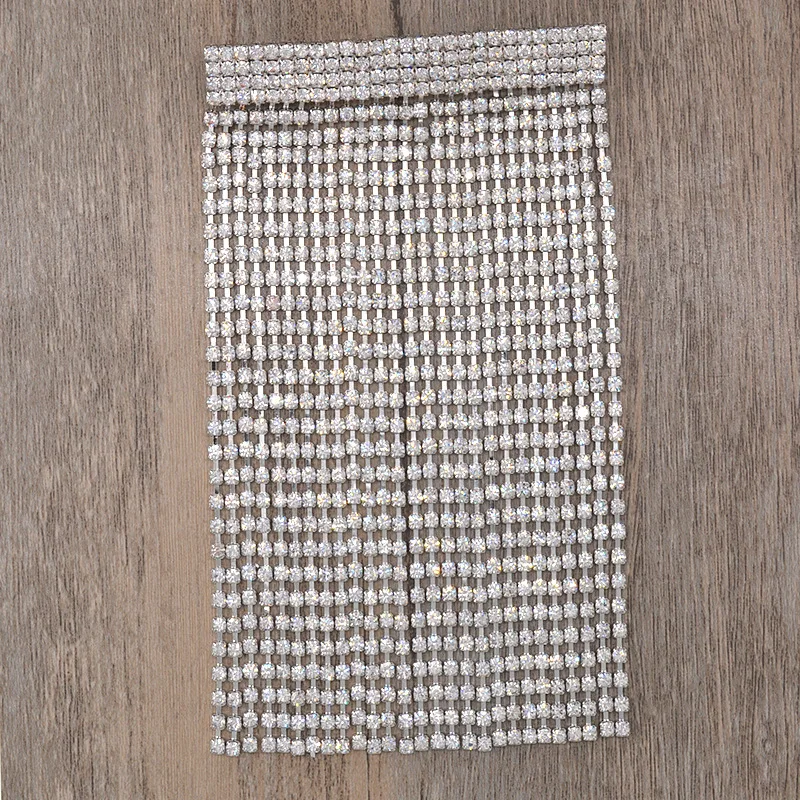 New winter suit long section of wild diamond brooch decorated with tassels and long sections Slim suit accessories
New winter suit long section of wild diamond brooch decorated with tassels and long sections Slim suit accessories