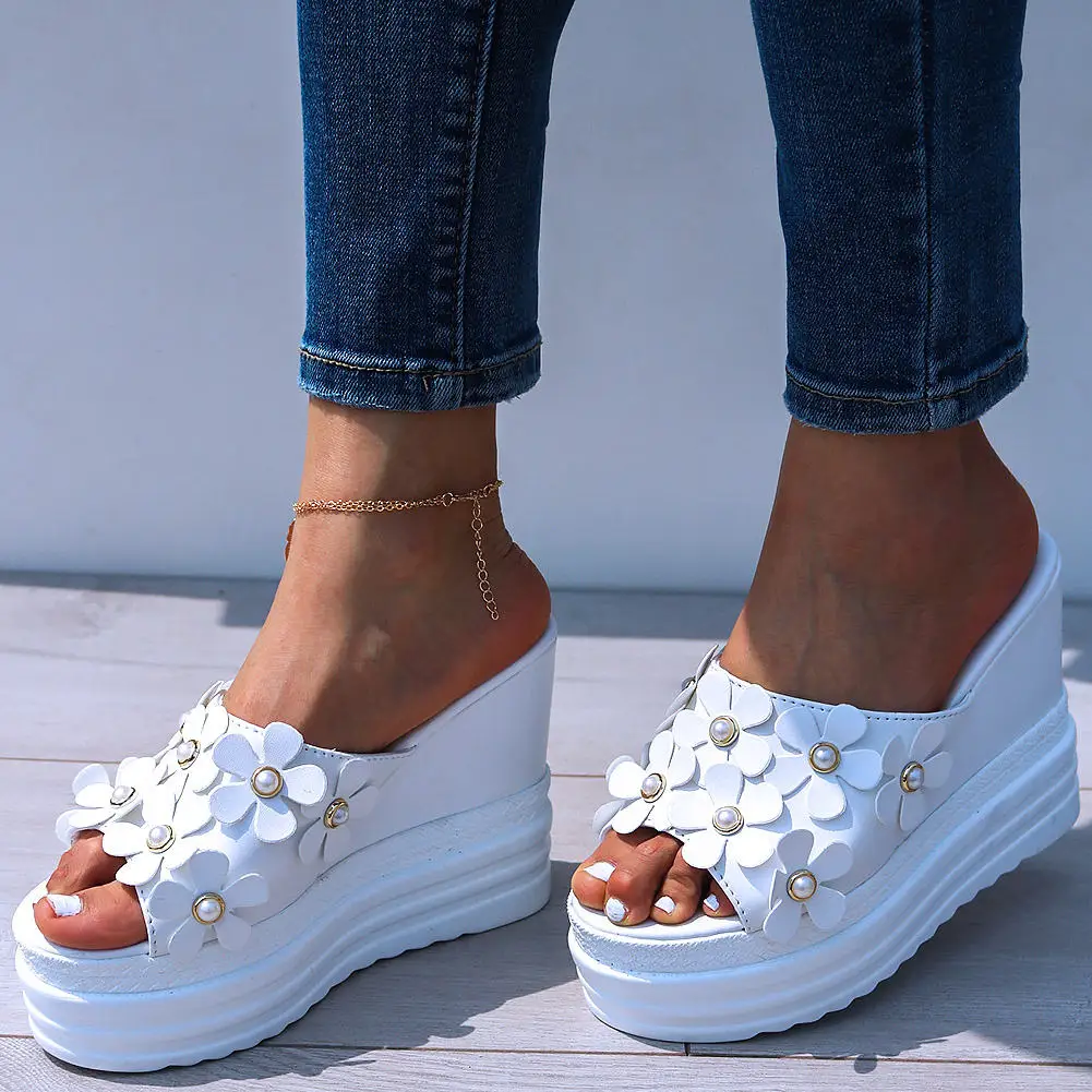 SARAIRIS Comfy fashion INS HOT Wedges High Heels leisure 2020 stylish flowers Summer Sandal Women platform Slippers Shoes 
SARAIRIS Comfy fashion INS HOT Wedges High Heels leisure 2020 stylish flowers Summer Sandal Women platform Slippers Shoes