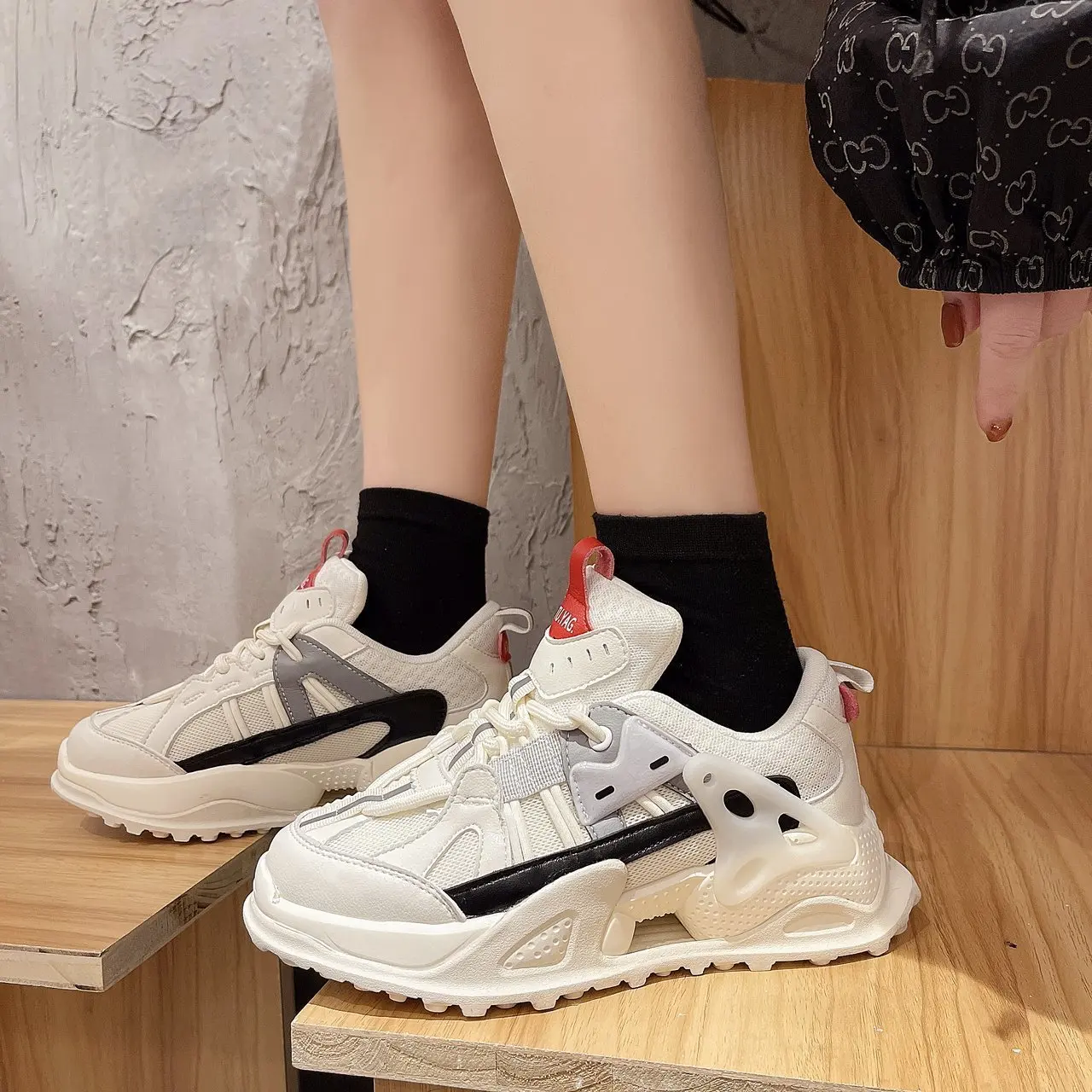 Designer Sneakers Women Casual Chunky Sneakers Basket Femme Fashion Lightweight Ladies Trainers Platform Shoes Woman Zapatillas
Designer Sneakers Women Casual Chunky Sneakers Basket Femme Fashion Lightweight Ladies Trainers Platform Shoes Woman Zapatillas