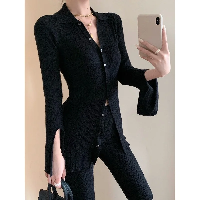 Женский вязаный кардиган средней длины, с воротником-поло
Женский вязаный кардиган средней длины, с воротником-поло