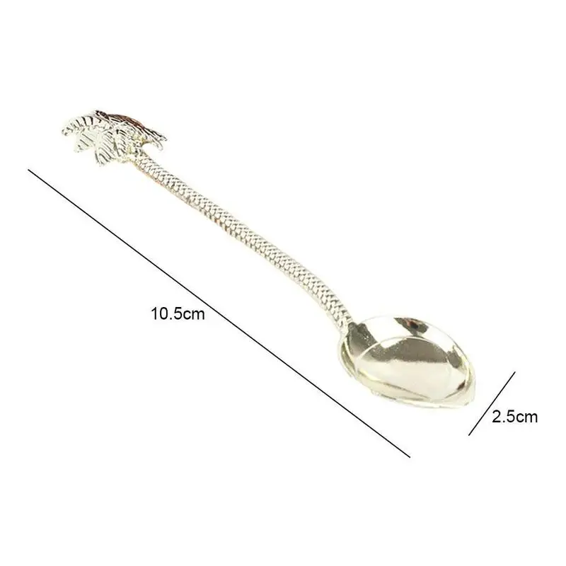 Retro Coconut Tree Shape Small Spoon Coffee Stirring Spoon Dessert Table Decoration Alloy Material About 10.5 * 2.5cm
Retro Coconut Tree Shape Small Spoon Coffee Stirring Spoon Dessert Table Decoration Alloy Material About 10.5 * 2.5cm