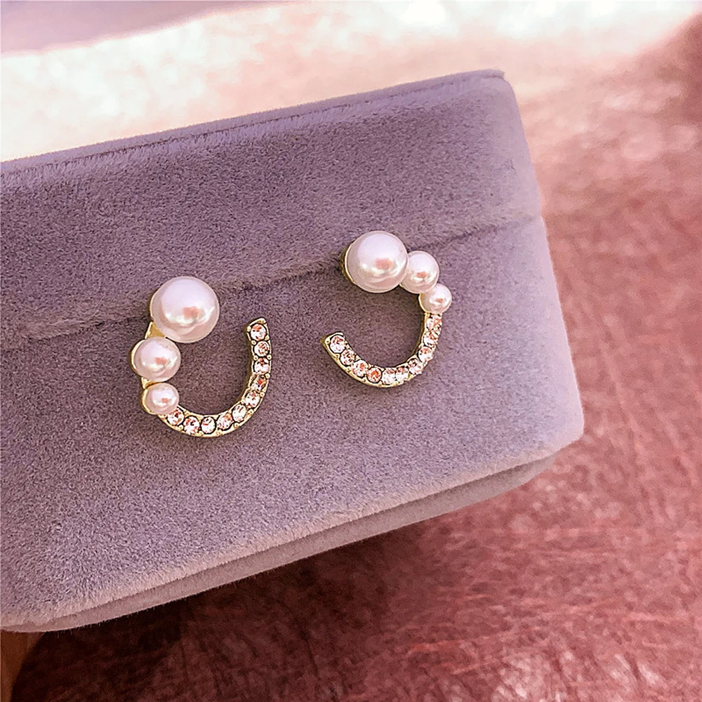 Han Edition Stud Earrings Fashion Imitation Pearl Simple Geometric Shape Earrings Female Charm Gift Sell Like Hot Cakes
Han Edition Stud Earrings Fashion Imitation Pearl Simple Geometric Shape Earrings Female Charm Gift Sell Like Hot Cakes
