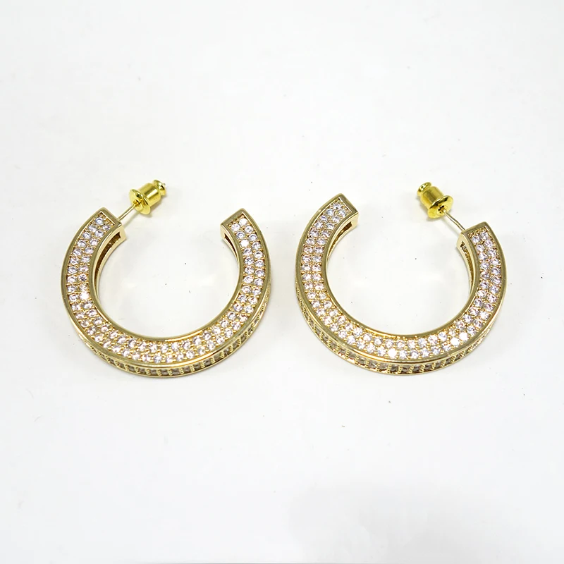 luxury 18K gold color Cubic Zircon Super Circle Hoop Earrings For Women Fashion Jewelry Trendy Retro Round Hoop Earrings
luxury 18K gold color Cubic Zircon Super Circle Hoop Earrings For Women Fashion Jewelry Trendy Retro Round Hoop Earrings
